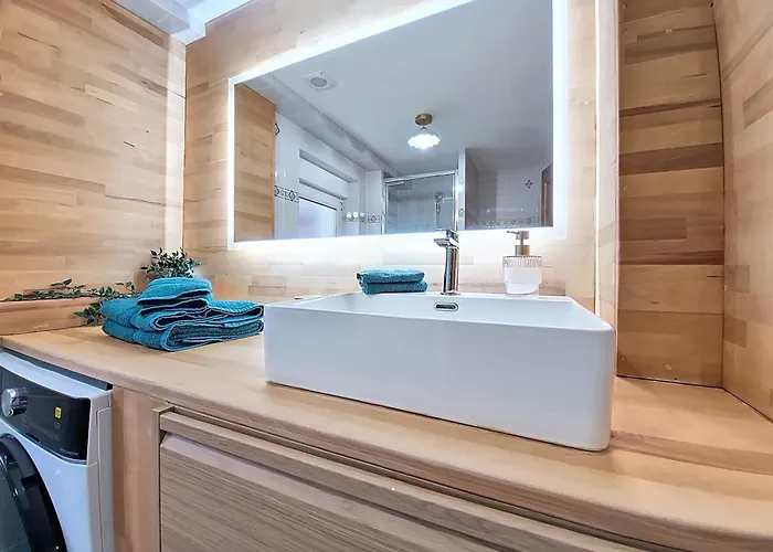 Fleur Des Champs - Neuf - Confort - Calme - Parking - Familial Apartment *